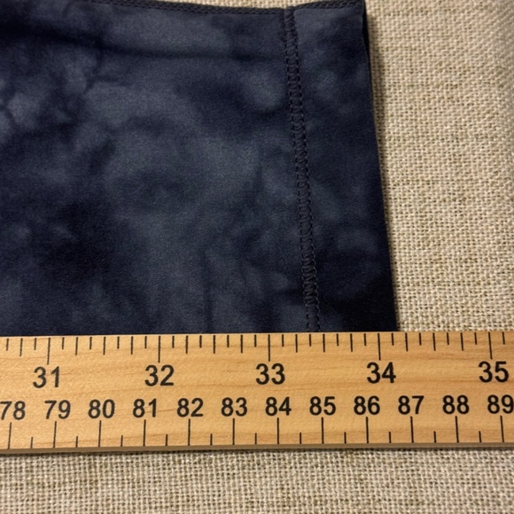 Athleta | Powervita Tie Dye Girl Capri Leggings | Size XL (14) - Picture 8 of 9